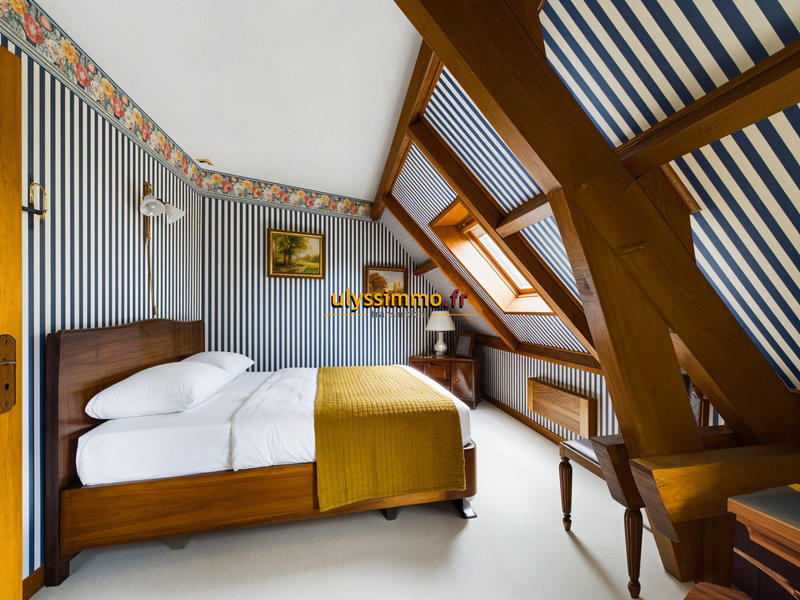 Maison - 272 m² - 7 pièces