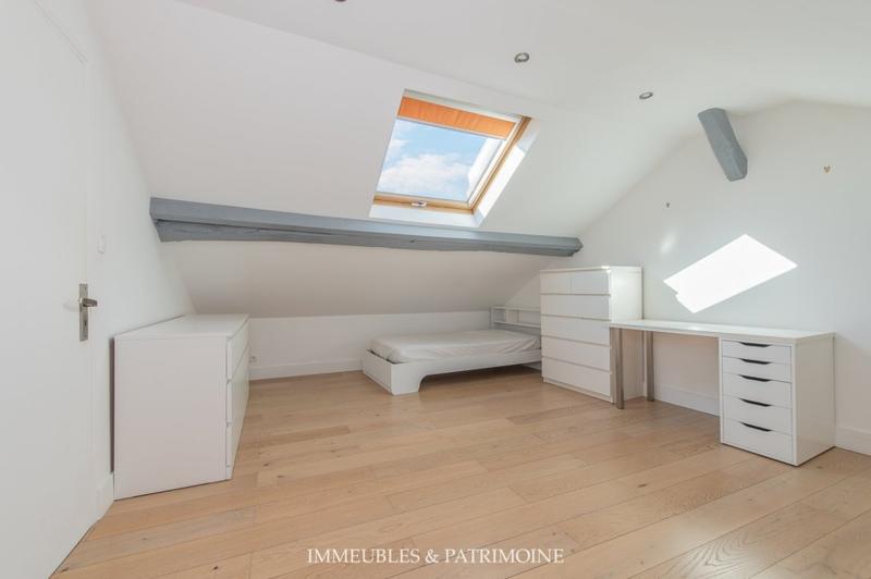 Maison - 194 m² - 6 pièces