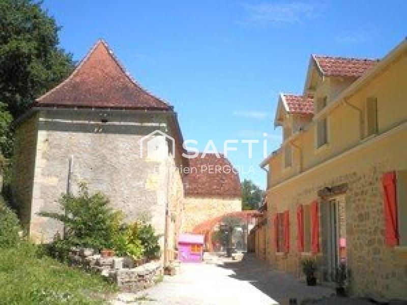 Maison - 300 m² - 10 pièces