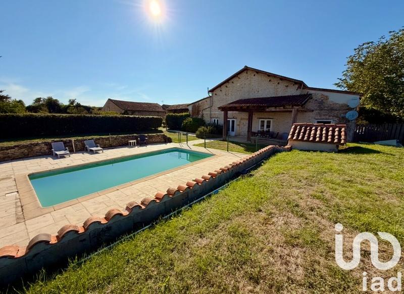 Maison - 332 m² - 11 pièces