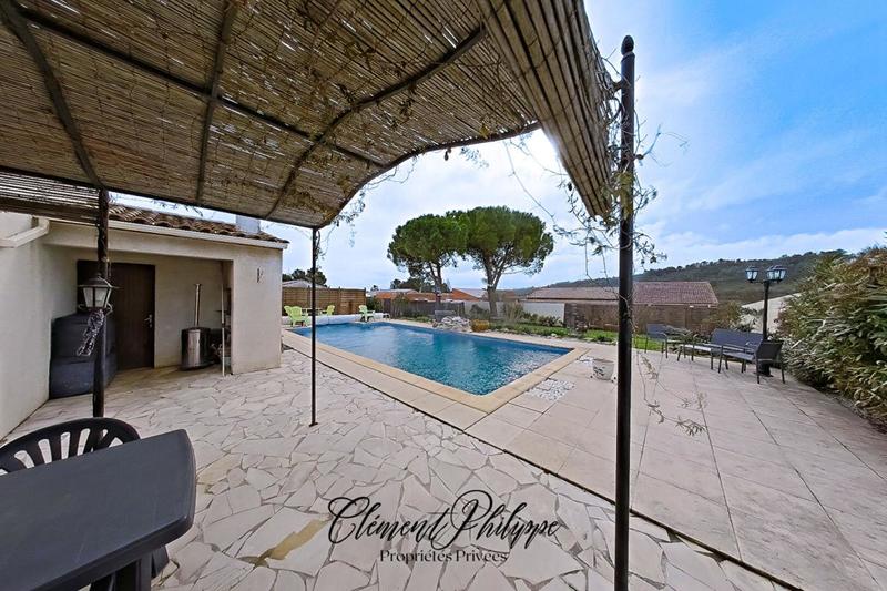 Maison - 155 m² - 8 pièces