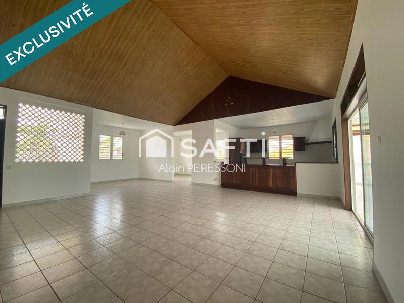 Maison - 211 m² - 9 pièces