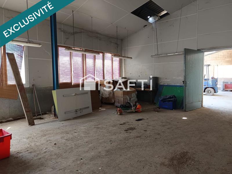Local commercial - 1 099 m² - 10 pièces