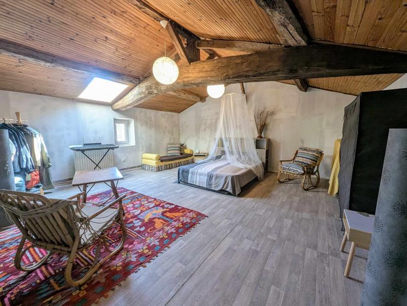 Maison - 290 m² - 10 pièces