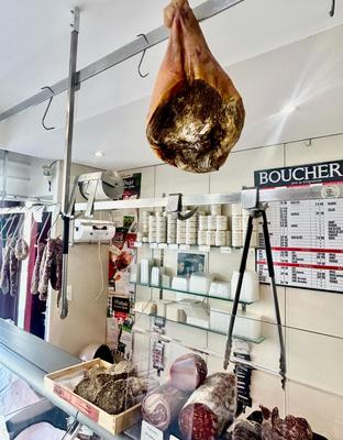 Local commercial - 706 m² - 8 pièces