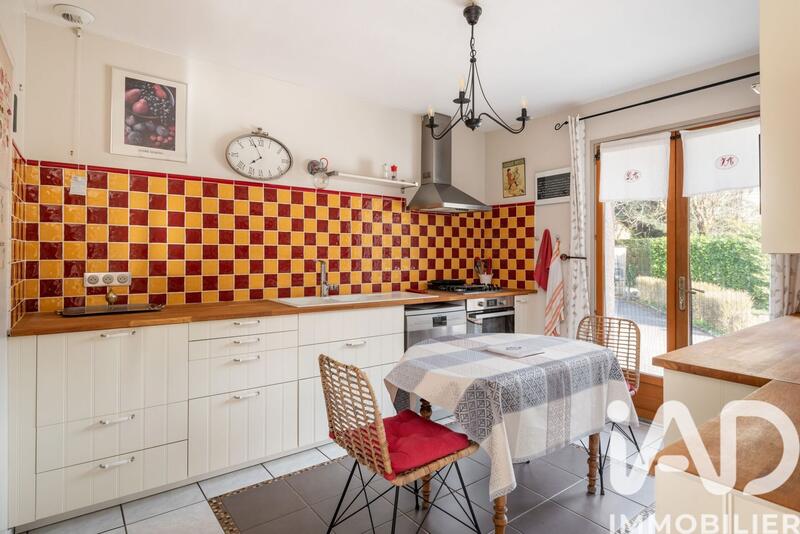 Maison - 95 m² - 5 pièces