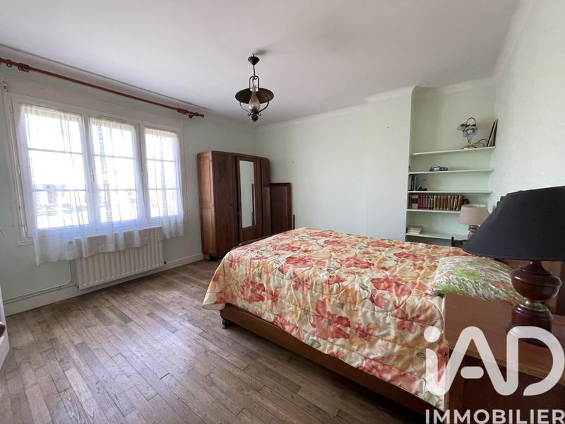 Maison - 180 m² - 8 pièces