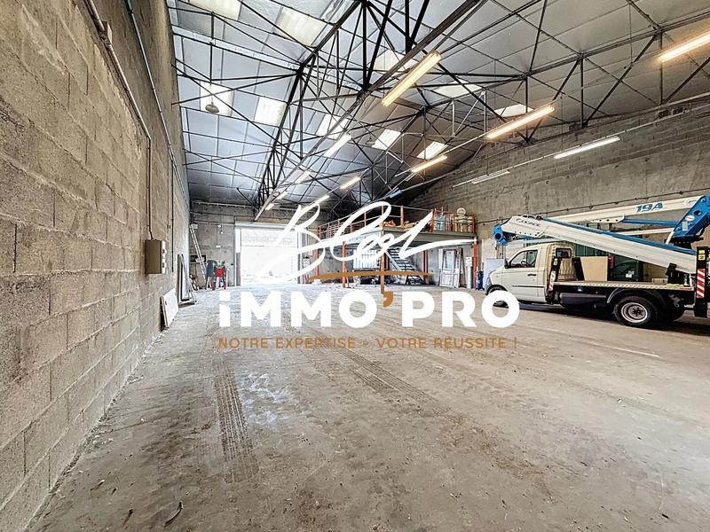 Bureau - 455 m² - 2 pièces