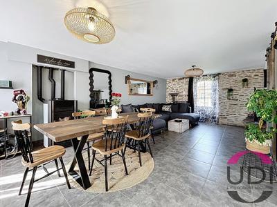 Maison - 117 m² - 4 pièces