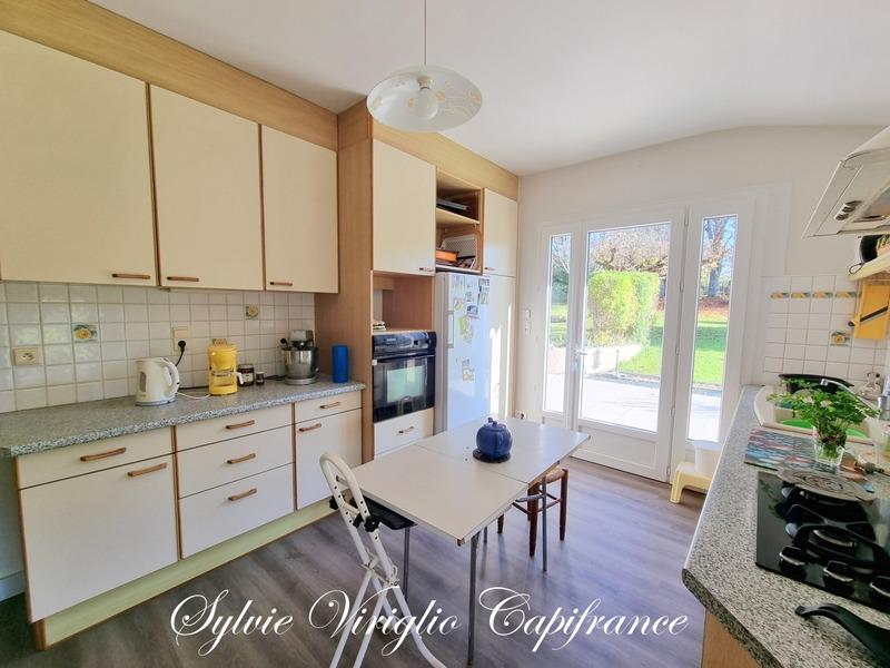 Propriété - 153 m² - 7 pièces