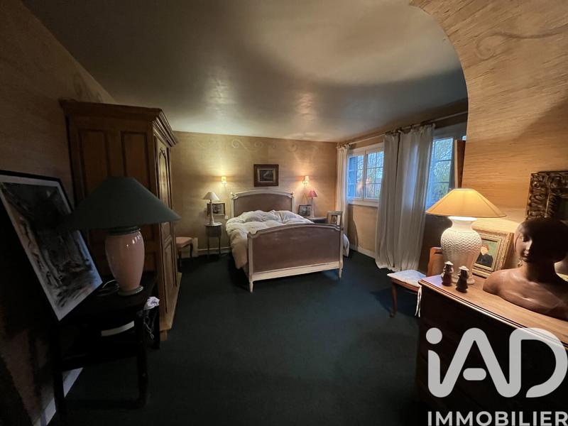 Maison - 205 m² - 8 pièces