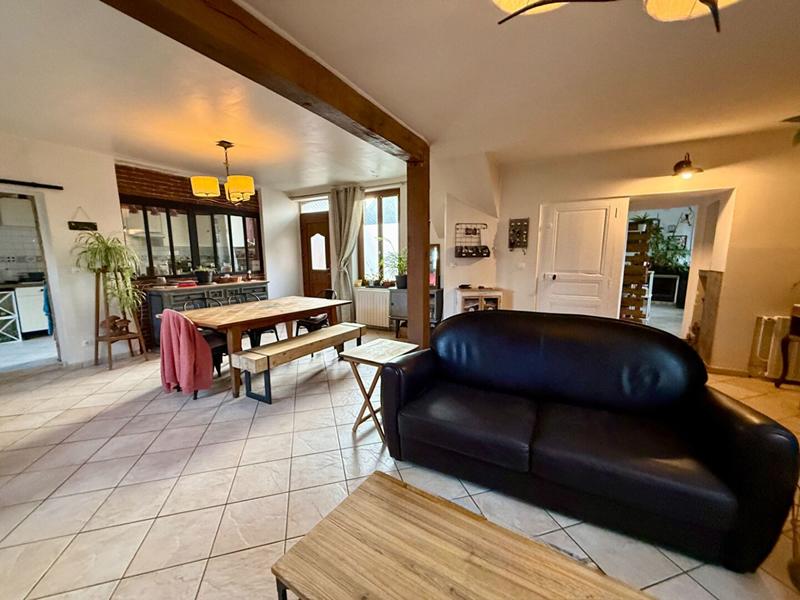 Maison - 200 m² - 8 pièces