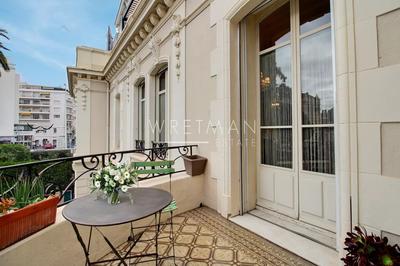 Appartement - 75 m² - 2 pièces