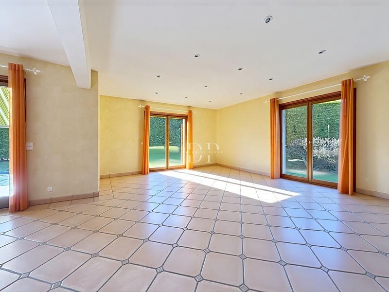 Maison - 170 m² - 4 pièces