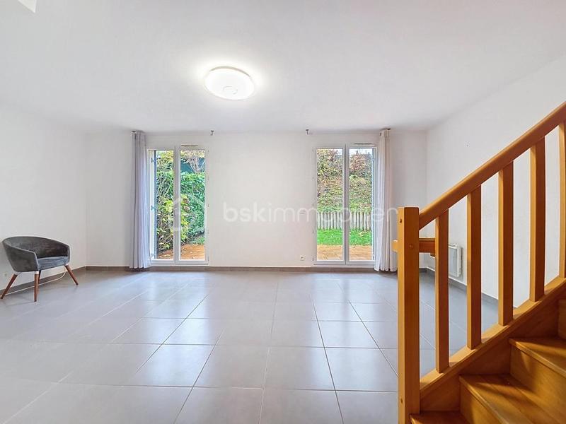 Maison - 86 m² - 5 pièces