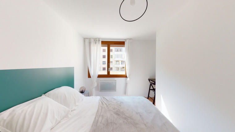 Appartement - 77 m² - 5 pièces