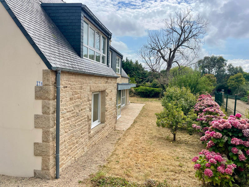 Maison contemporaine - 160 m² - 5 pièces