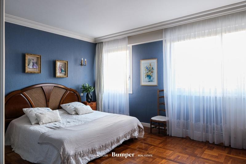 Appartement - 146 m² - 3 pièces