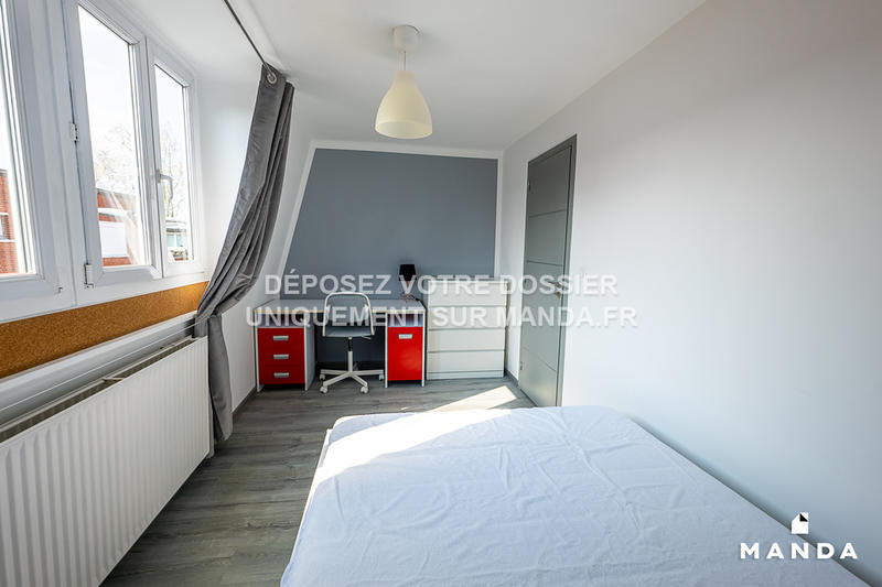 Chambre - 10 m² - 4 pièces
