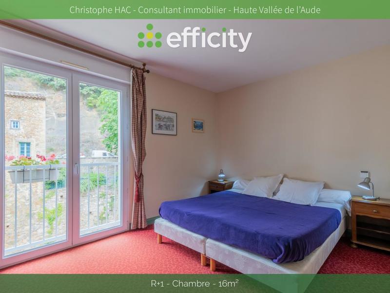 Maison - 670 m² - 13 pièces