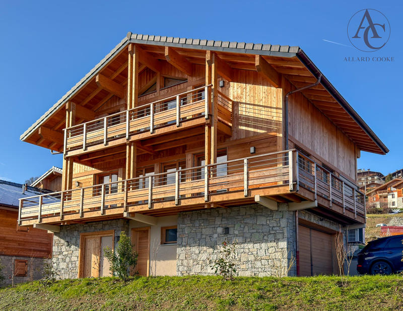 Châlet - 193 m² - 6 pièces