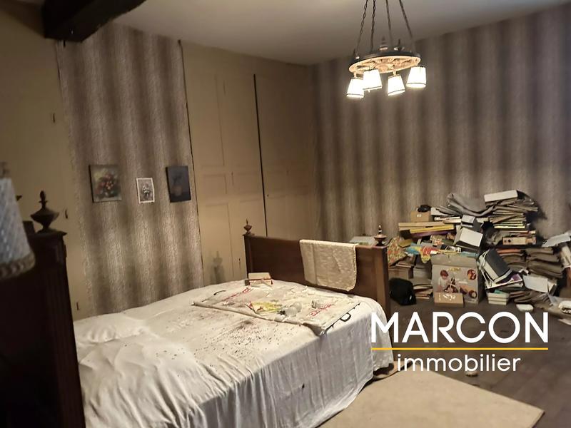 Maison - 302 m² - 15 pièces