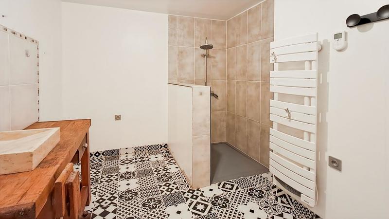 Propriété - 280 m² - 8 pièces