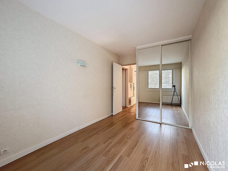Appartement - 75 m² - 3 pièces