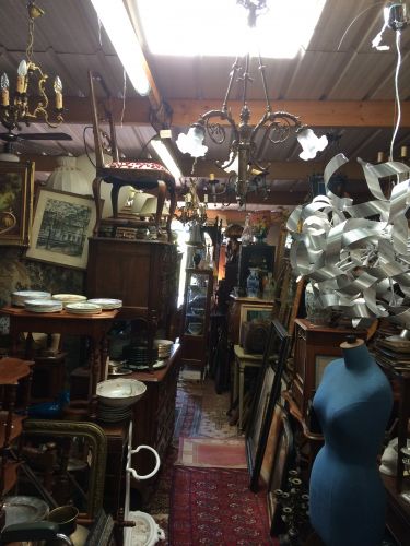 antiquites brocante les annees folles