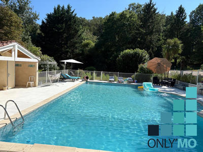 Villa - 330 m² - 6 pièces