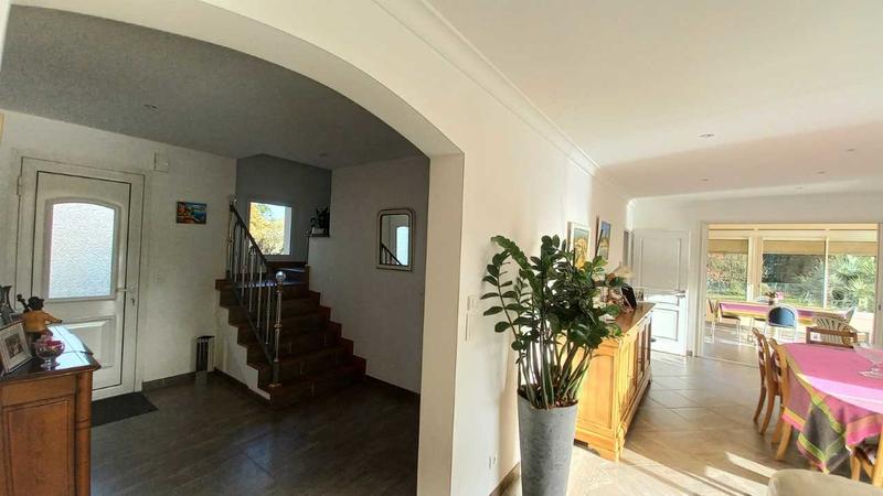 Maison - 194 m² - 6 pièces