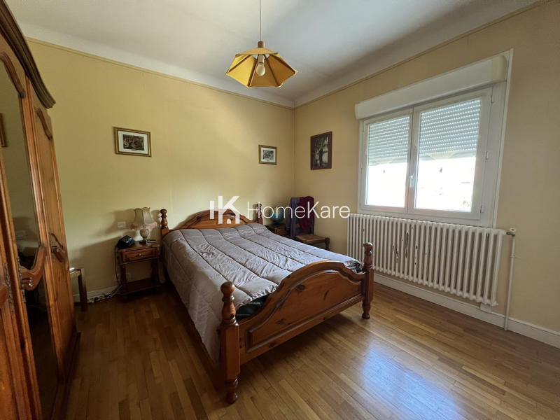 Maison - 200 m² - 7 pièces