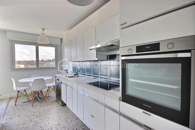 Appartement - 80 m² - 4 pièces