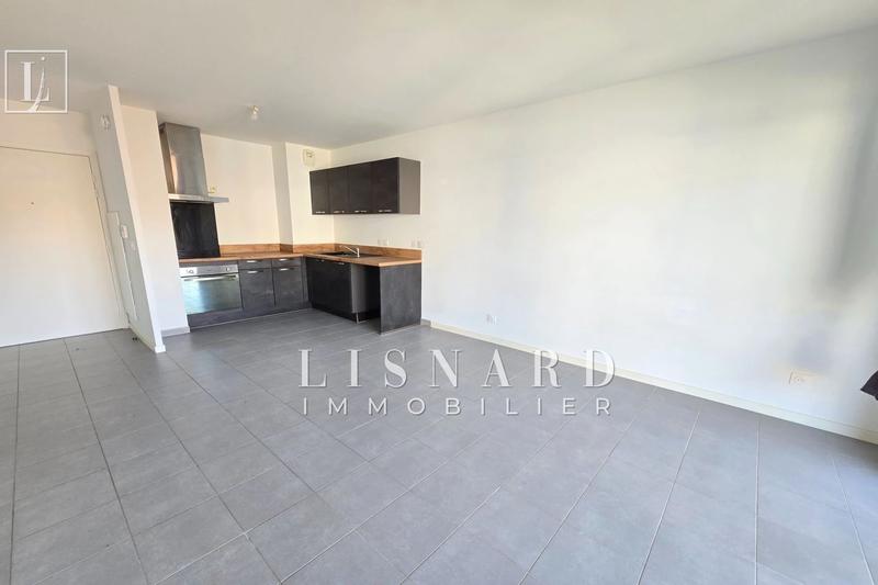 Appartement - 8 m² - 2 pièces