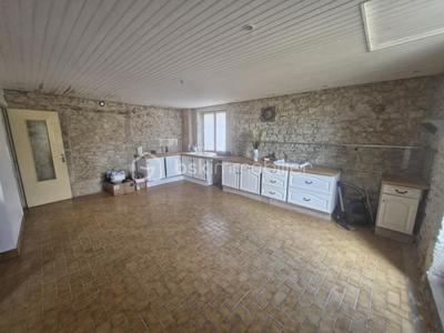 Longère - 337 m² - 10 pièces