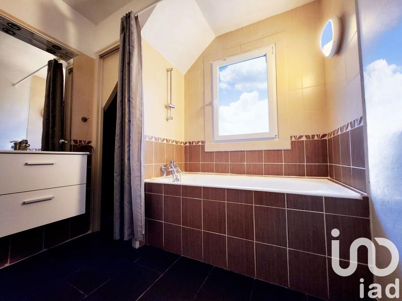 Maison - 100 m² - 6 pièces