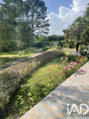 Maison - 152 m² - 8 pièces