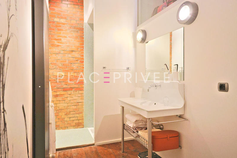 Appartement - 459 m² - 8 pièces