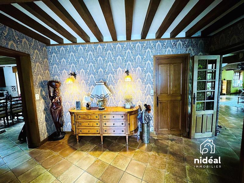 Maison - 373 m² - 16 pièces