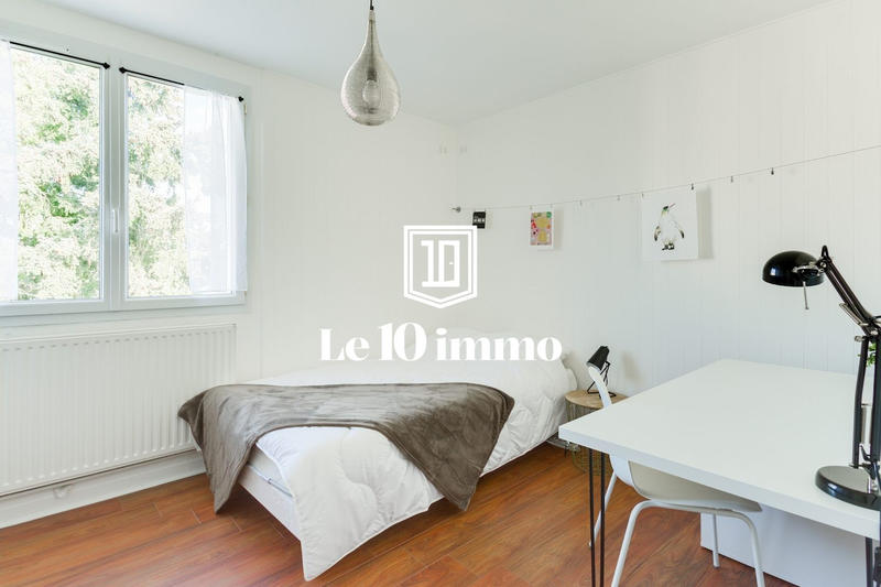 Appartement - 118 m² - 6 pièces