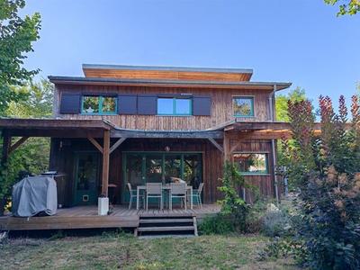 Maison - 146 m² - 6 pièces