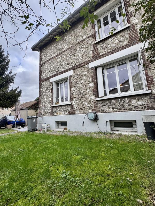 Maison - 100 m² - 4 pièces