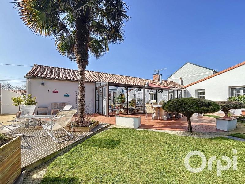 Maison - 161 m² - 5 pièces