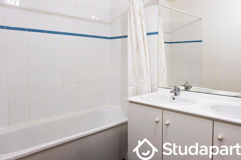 Chambre - 9 m² - 1 pièce