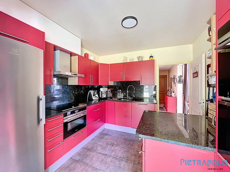 Maison traditionnelle - 182 m² - 6 pièces