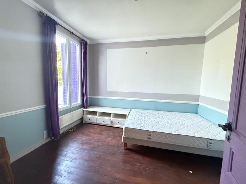 Maison - 196 m² - 10 pièces