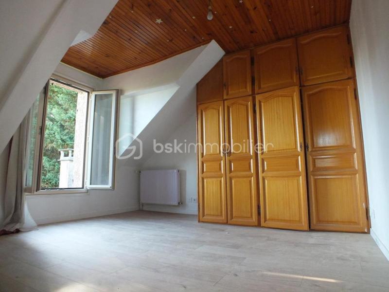 Maison - 144 m² - 5 pièces