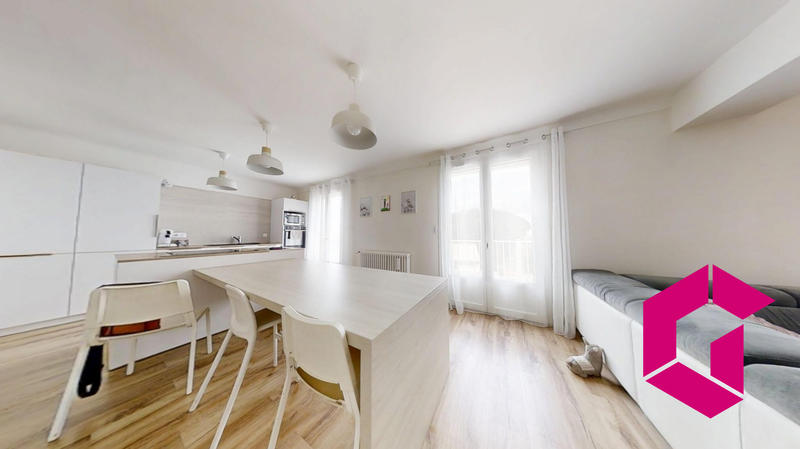 Maison - 140 m² - 4 pièces