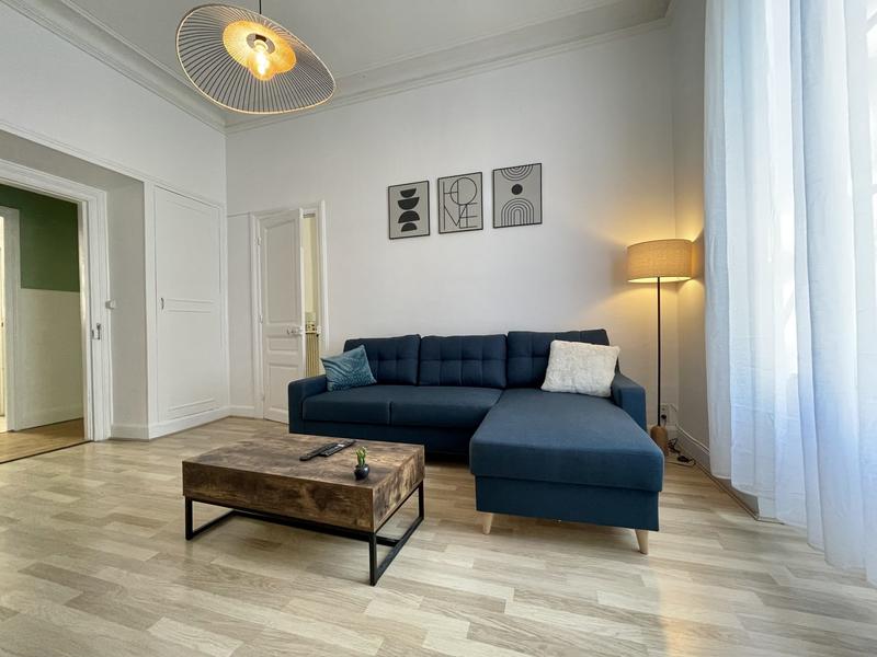 Appartement - 100 m² - 4 pièces