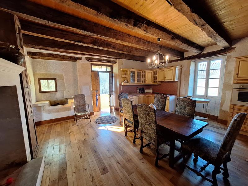 Maison traditionnelle - 198 m² - 6 pièces